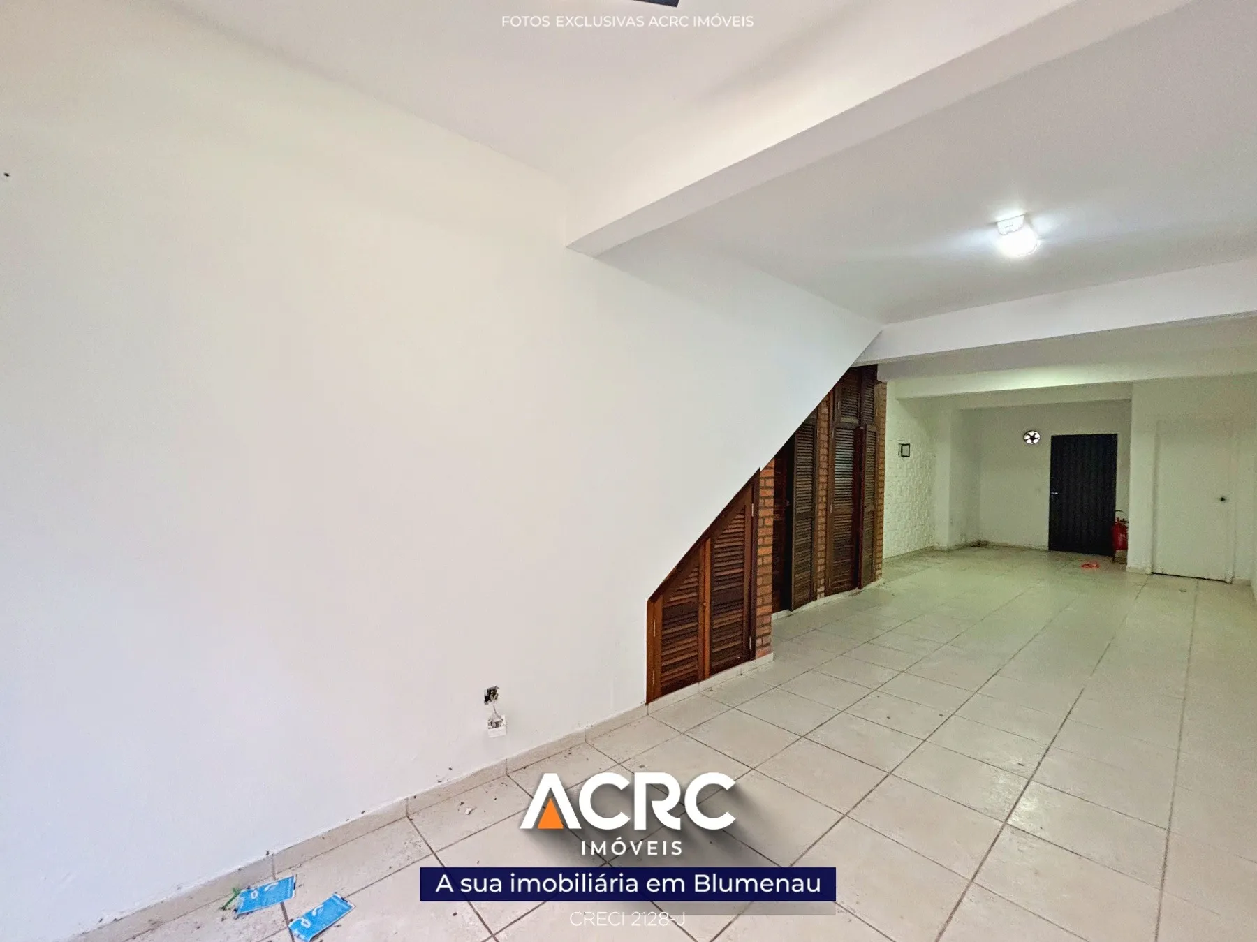 Loja comercial para locação no Centro de Blumenau | ACRC Imóveis — foto 2