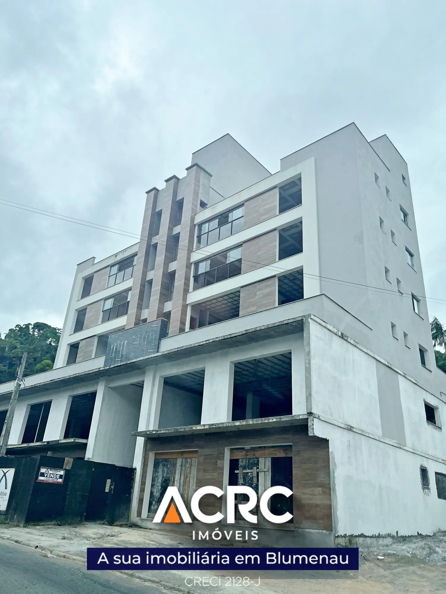 Cobertura plana com 03 suítes para venda no bairro Itoupava Norte | ACRC Imóveis — foto 3