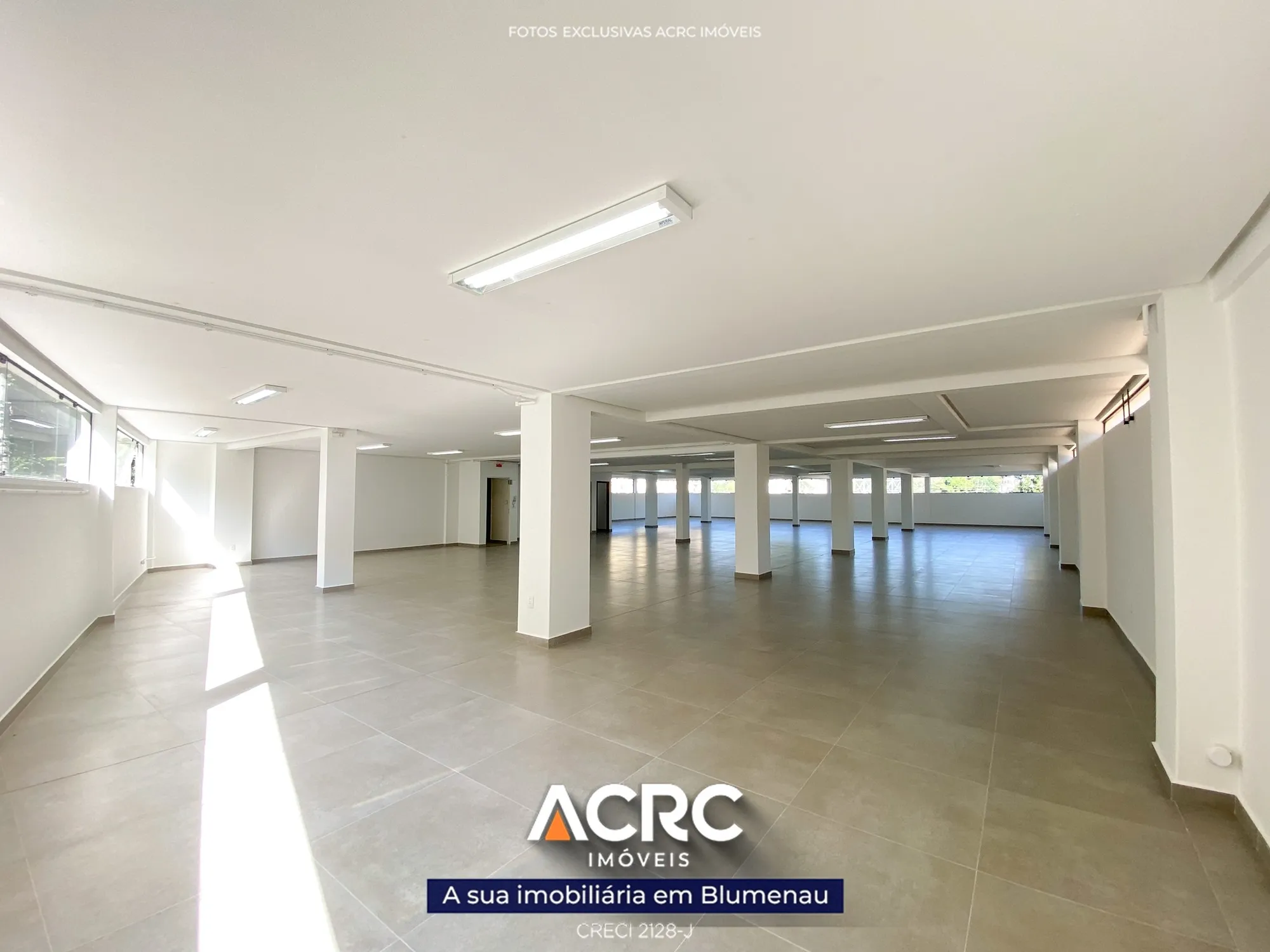 Sala comercial para locação no bairro Ponta Aguda | ACRC Imóveis — foto 2