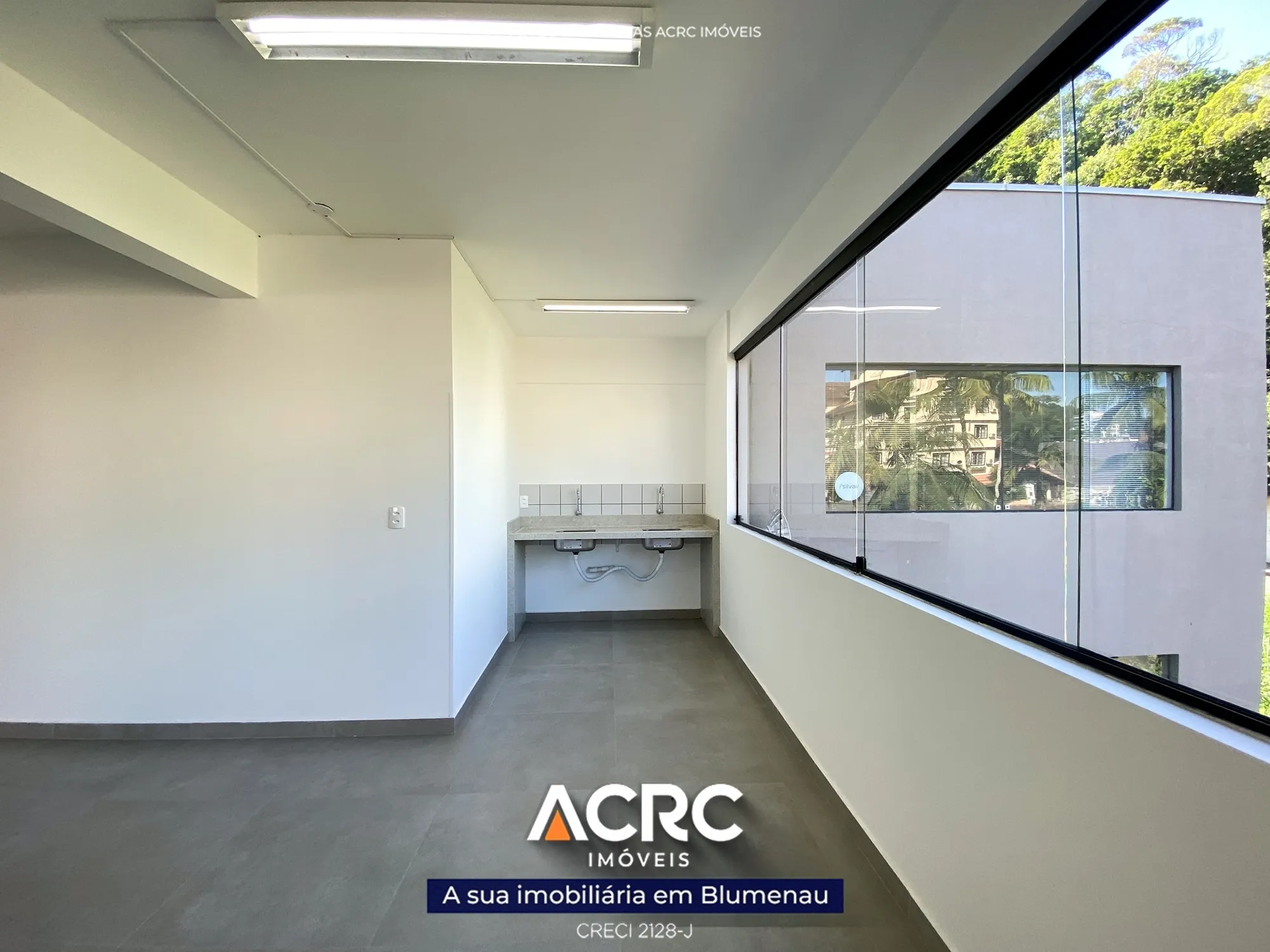 Sala comercial para locação no bairro Ponta Aguda | ACRC Imóveis — foto 7