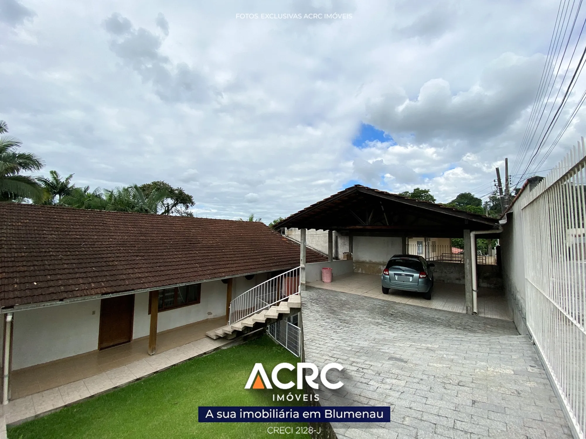 Casa com 04 dormitórios para venda no bairro Salto em Blumenau | ACRC Imóveis - foto 1