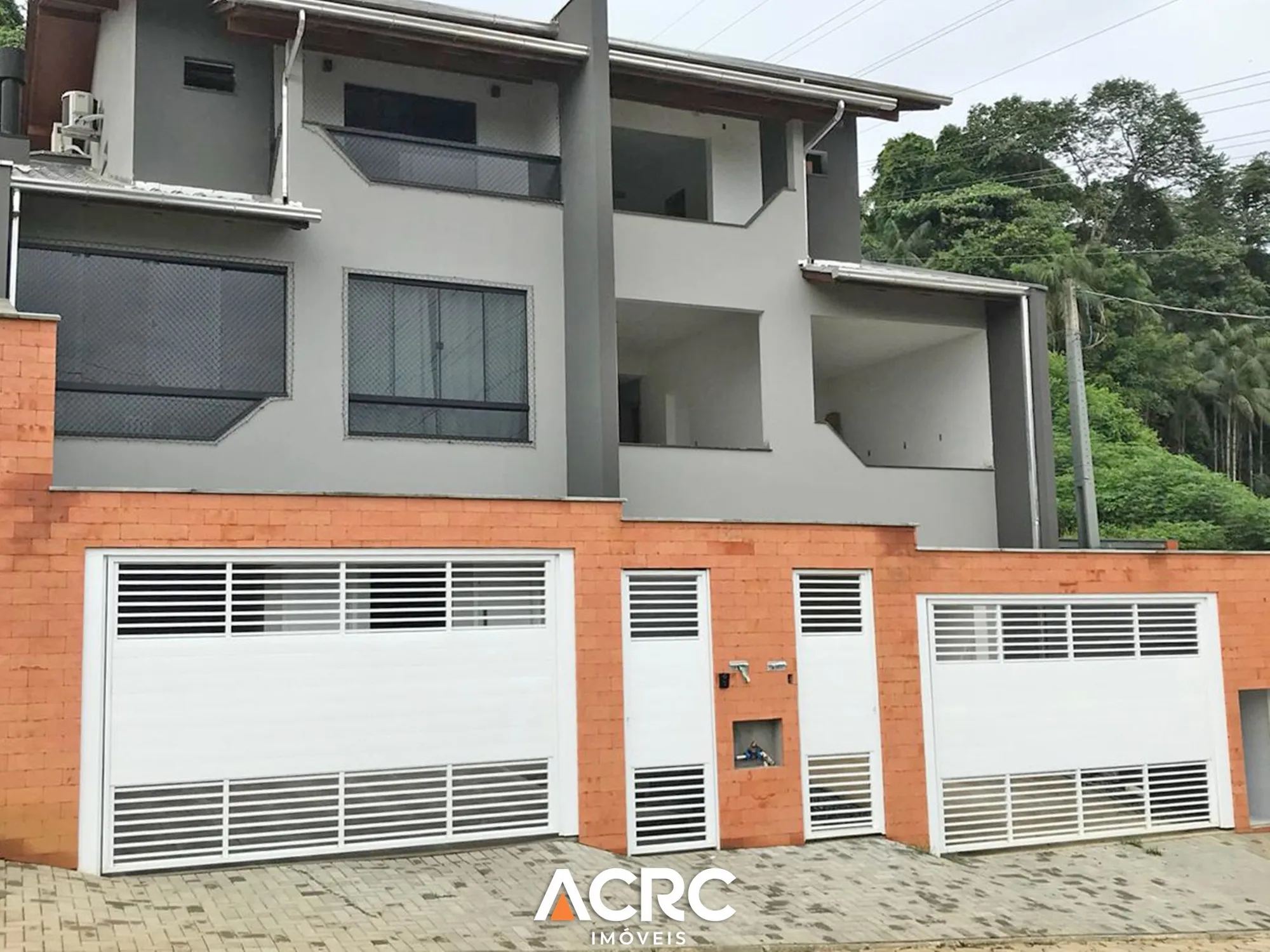 Casa com 03 dormitórios para venda no bairro Itoupava Central | ACRC Imóveis - foto 1
