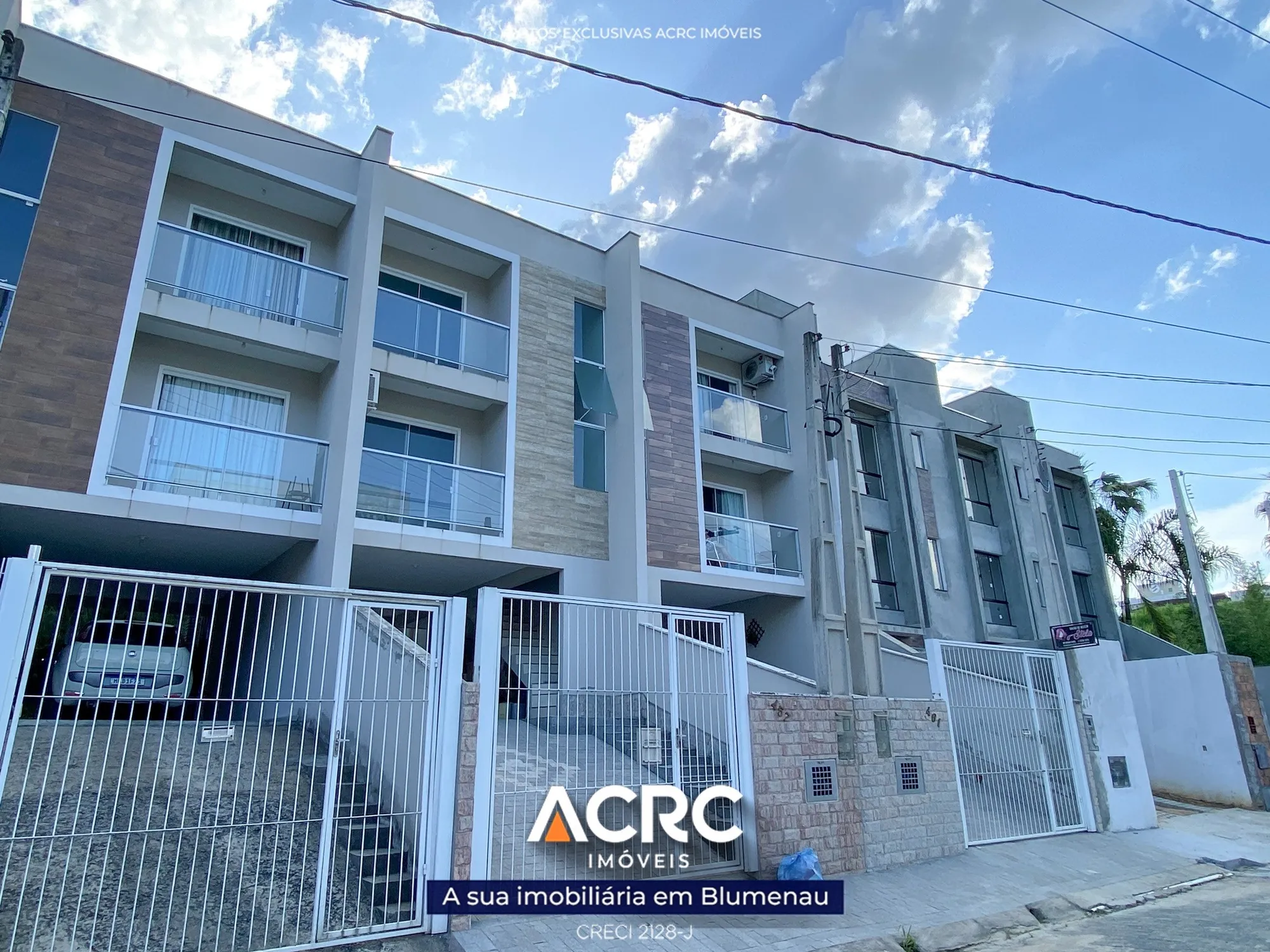 Sobrado Triplex para venda em Blumenau no Bairro Água Verde | ACRC Imóveis - foto 1