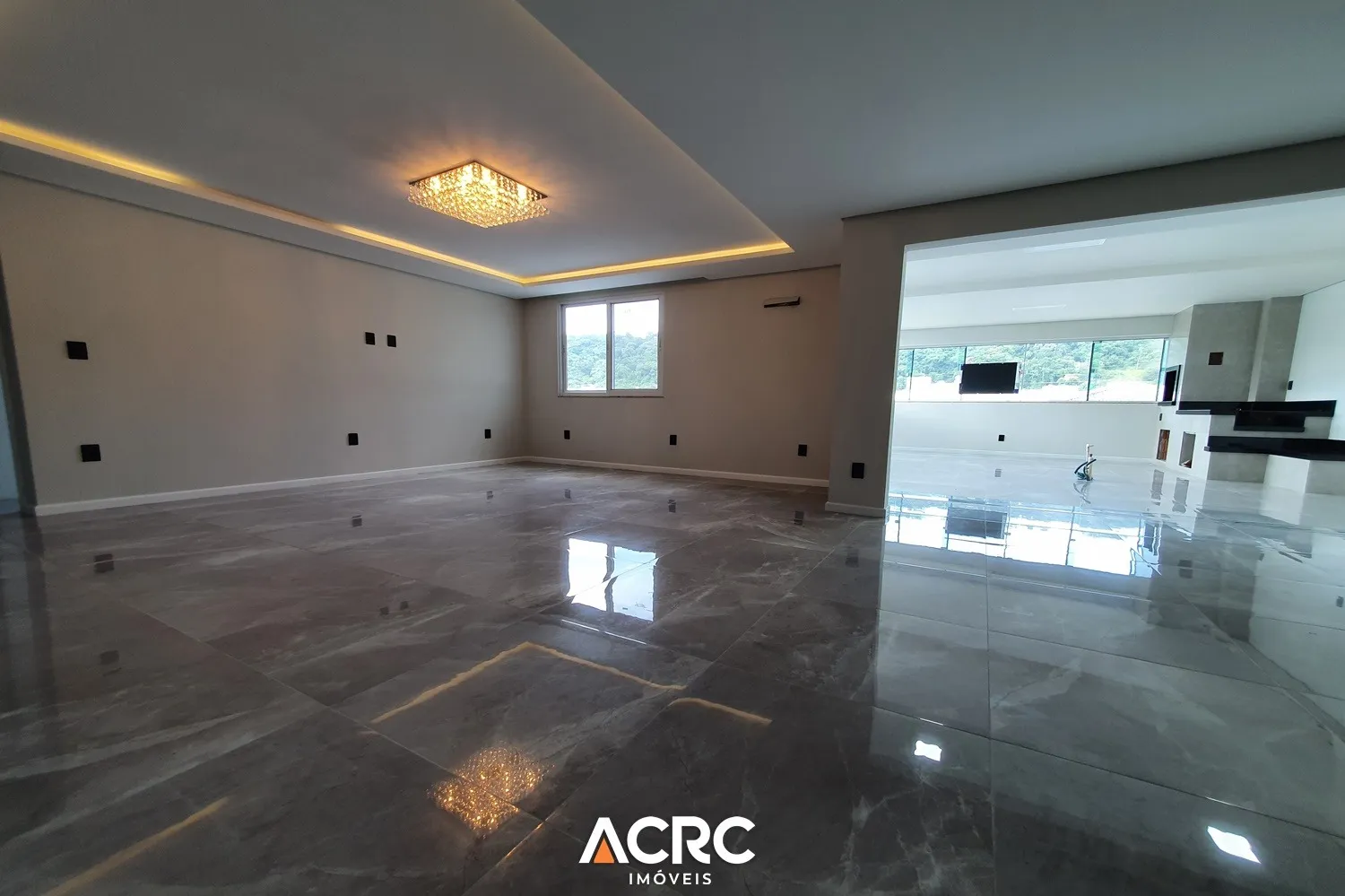 Casa com 05 suítes para venda em Gaspar | ACRC Imóveis — foto 2