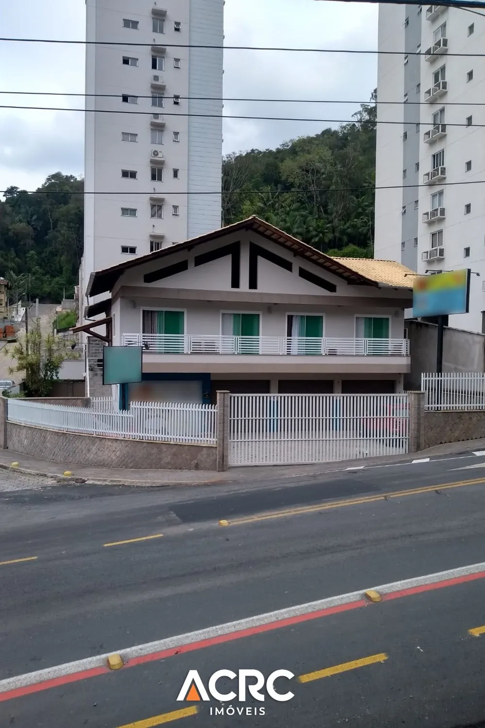 ACRC Imóveis - Casa para venda em Blumenau no bairro Itoupava Seca - foto 1