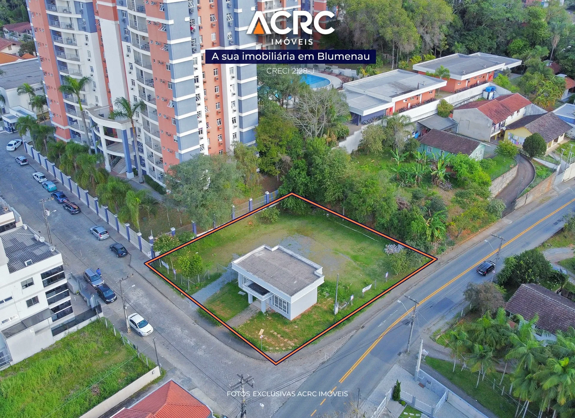 ACRC Imóveis - Terreno para venda no bairro Água Verde - foto 1