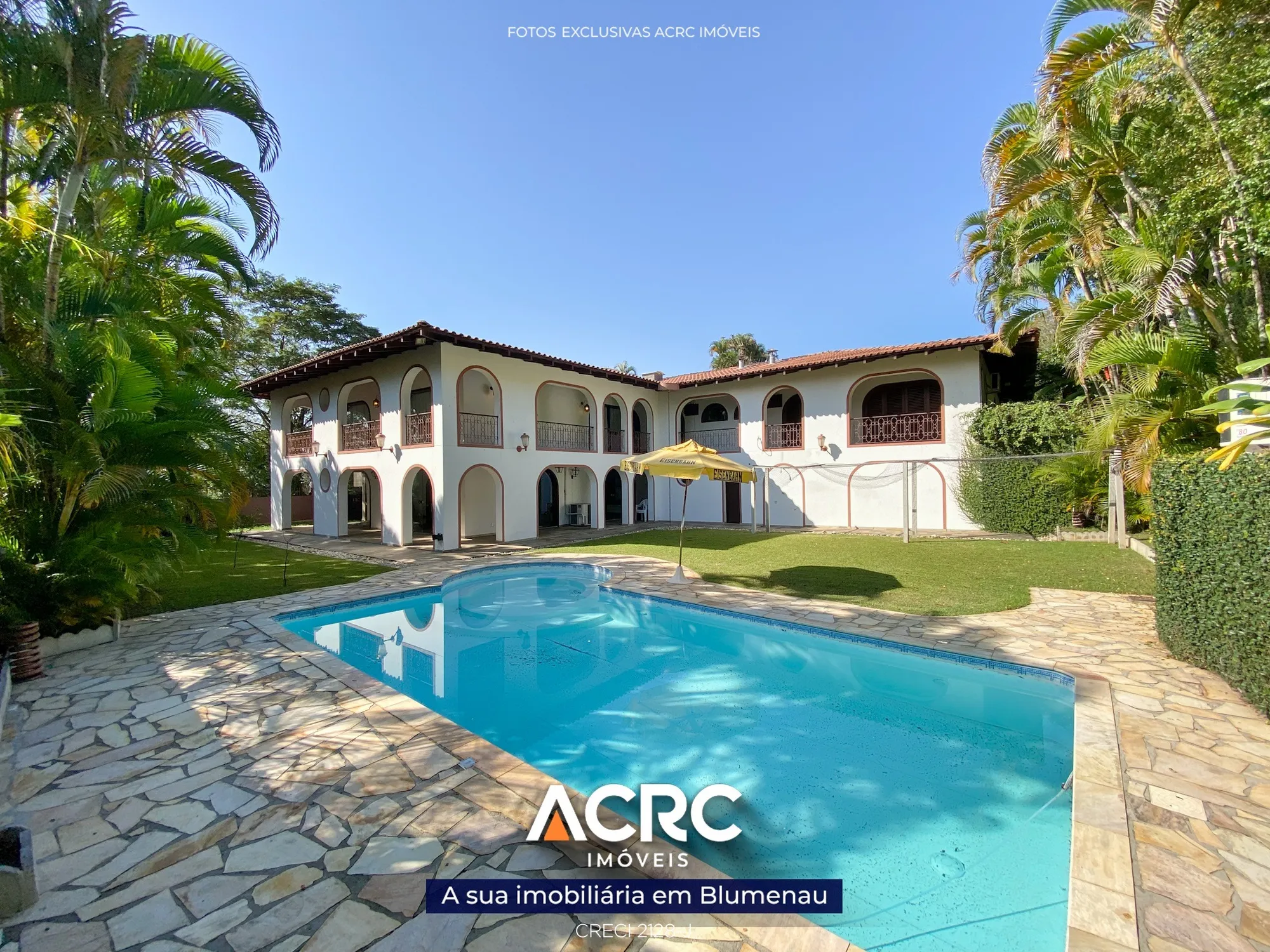 ACRC Imóveis - Casa para venda em Blumenau no bairro Centro - foto 1