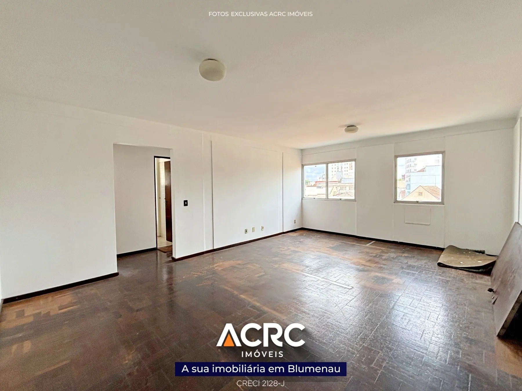 ACRC Imóveis - Sala para locação em Blumenau no bairro Centro - foto 1
