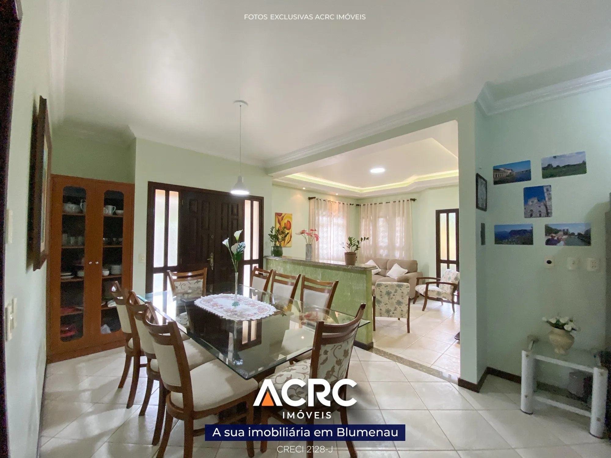 ACRC Imóveis - Casa à venda com 05 dormitórios sendo 01 suíte e 04 banheiros — foto 4