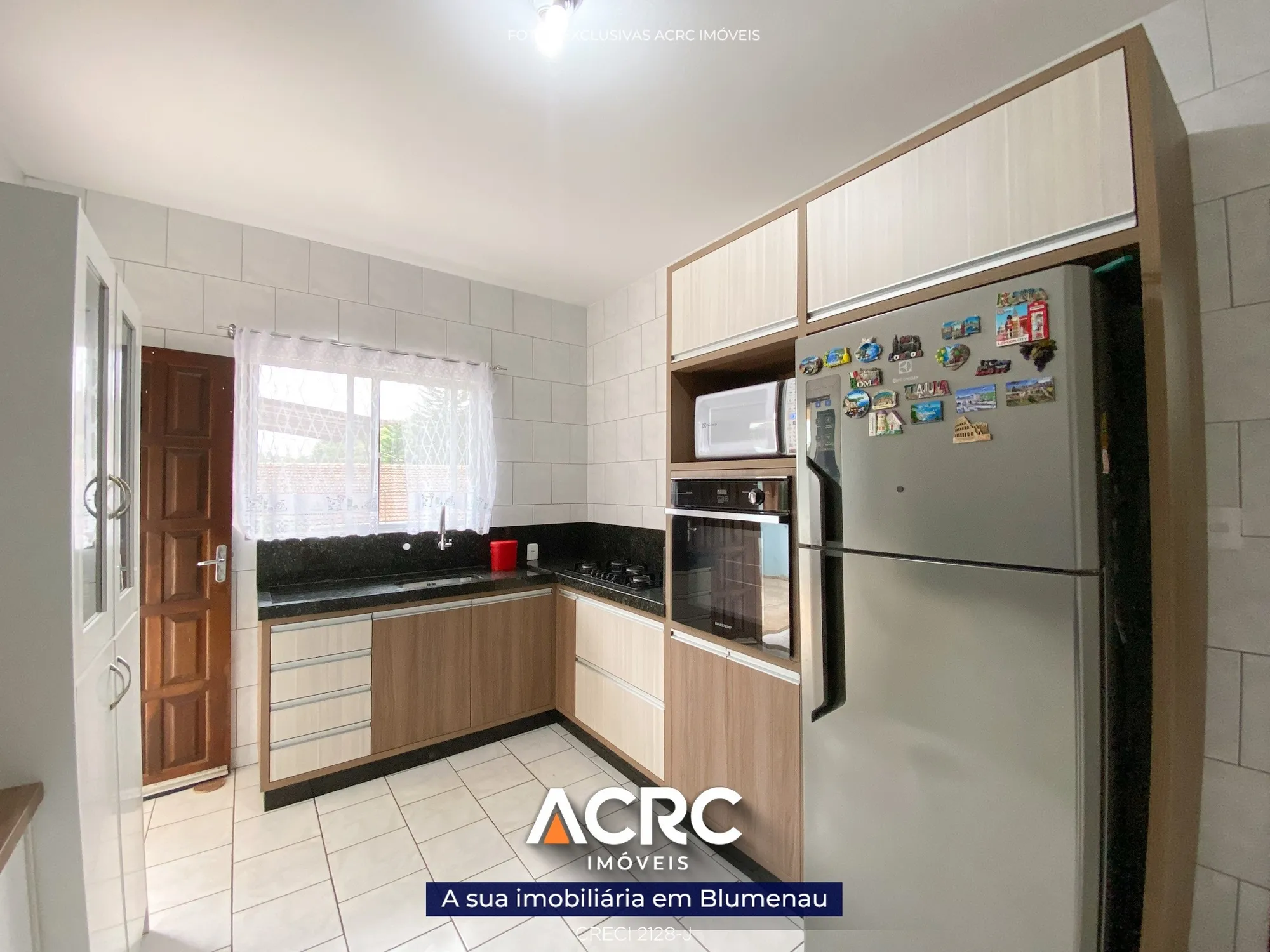 ACRC Imóveis - Casa à venda com 05 dormitórios sendo 01 suíte e 04 banheiros — foto 6