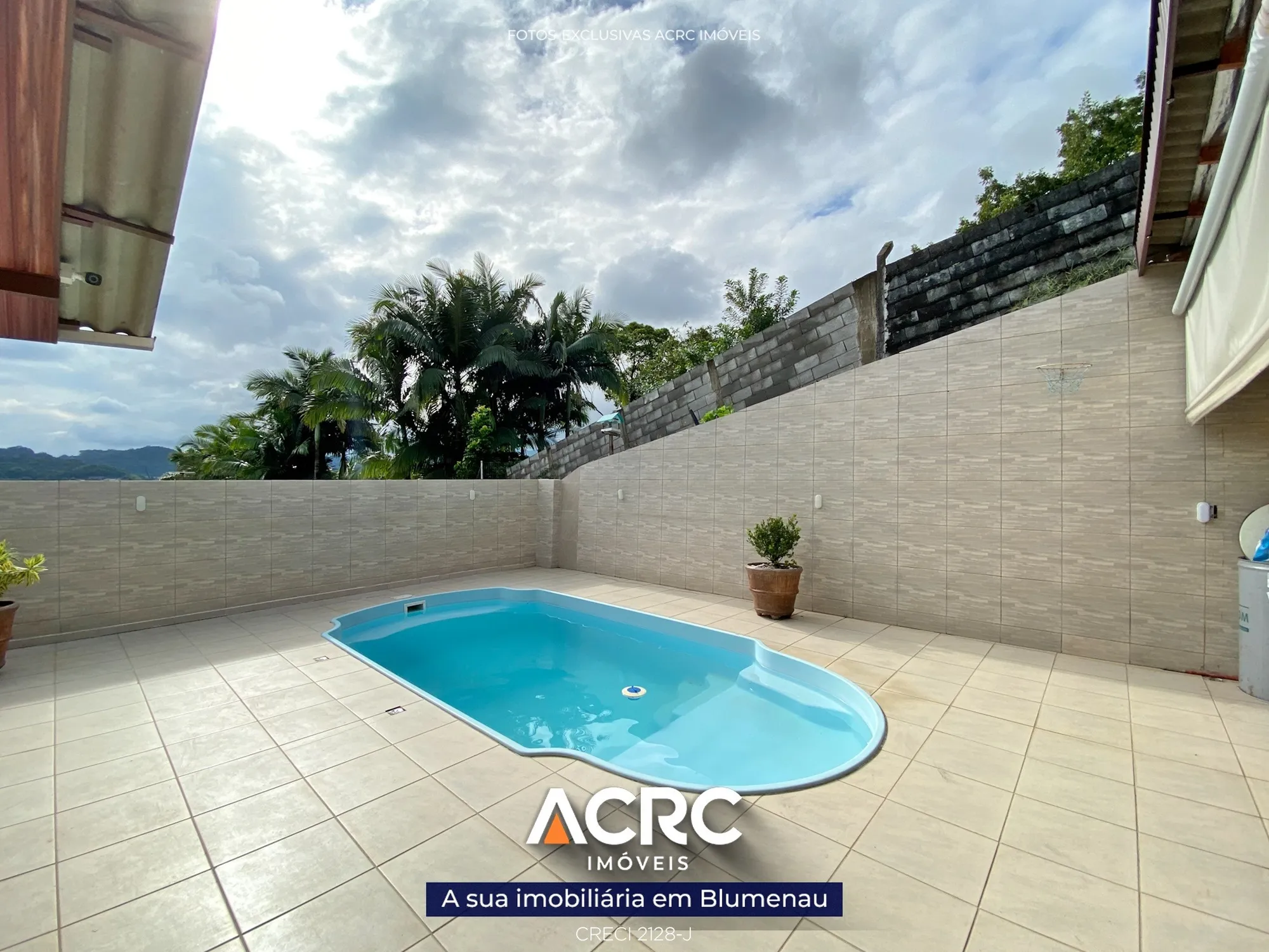 ACRC Imóveis - Casa para venda em Blumenau no bairro Fortaleza — foto 2
