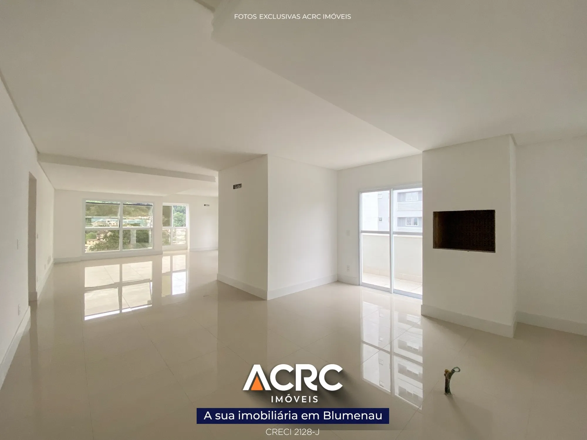 ACRC Imóveis - Cobertura Plana à venda em Blumenau no bairro Vila Nova - foto 1