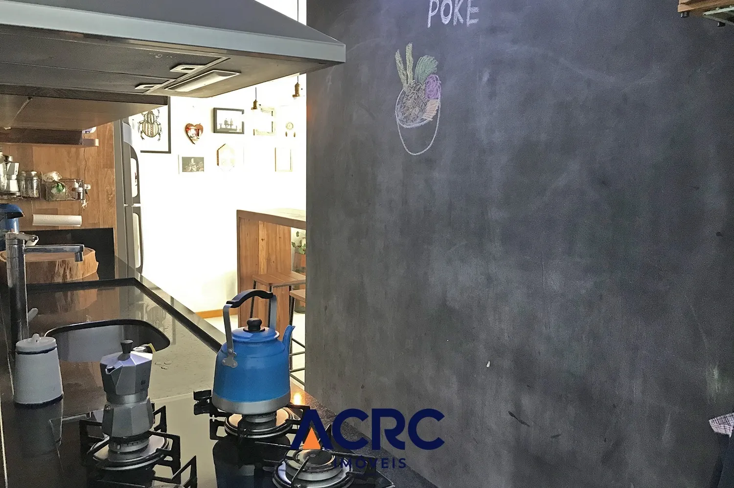 ACRC Imóveis - Apartamento semimobiliado com sacada integrada e churrasqueira para venda no Bairro Bela Vista — foto 6