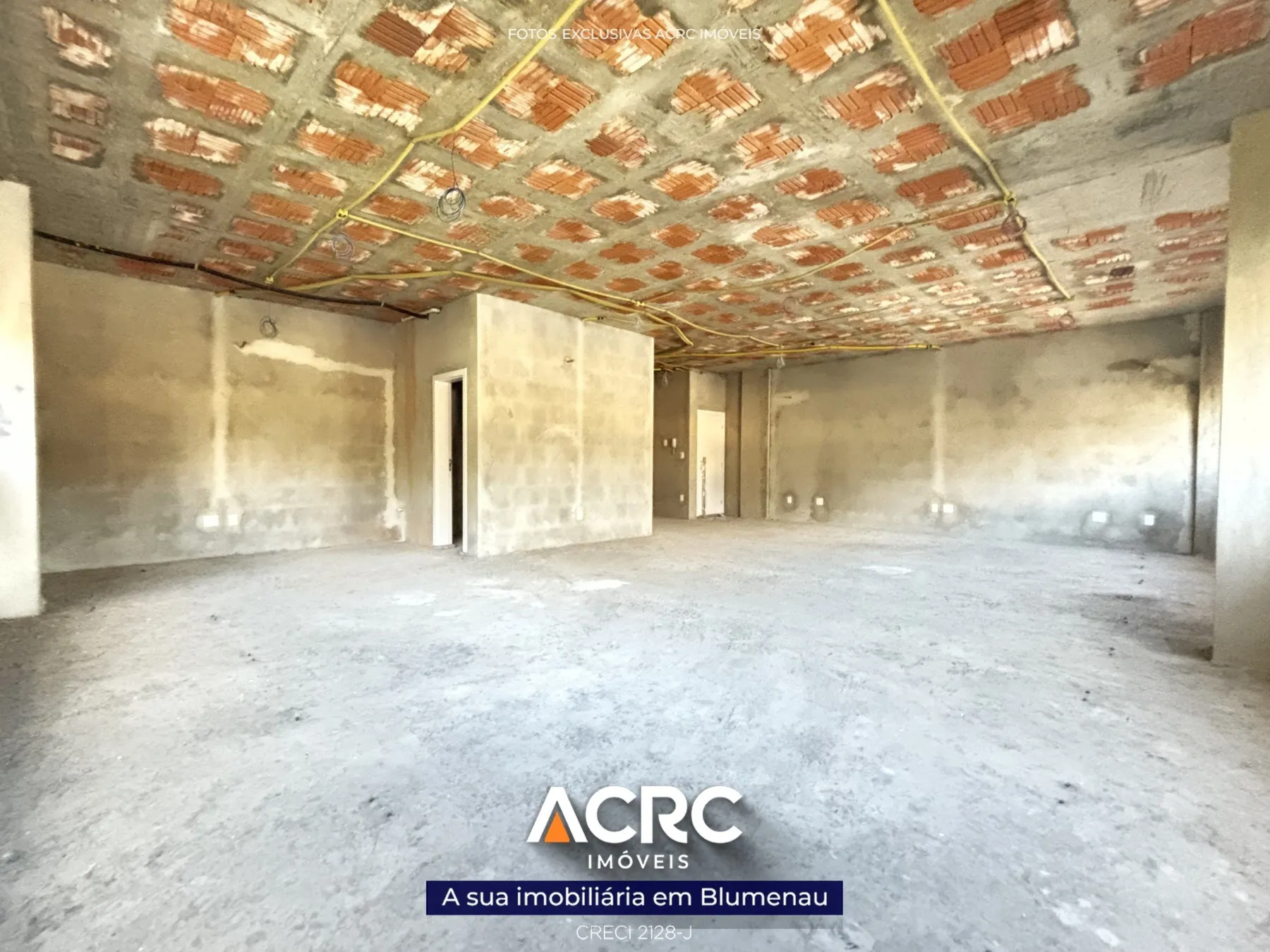 ACRC Imóveis - Sala comercial nova em prédio comercial para venda no Bairro Garcia, próxima ao terminal e ao Hospital Santa Catarina — foto 4