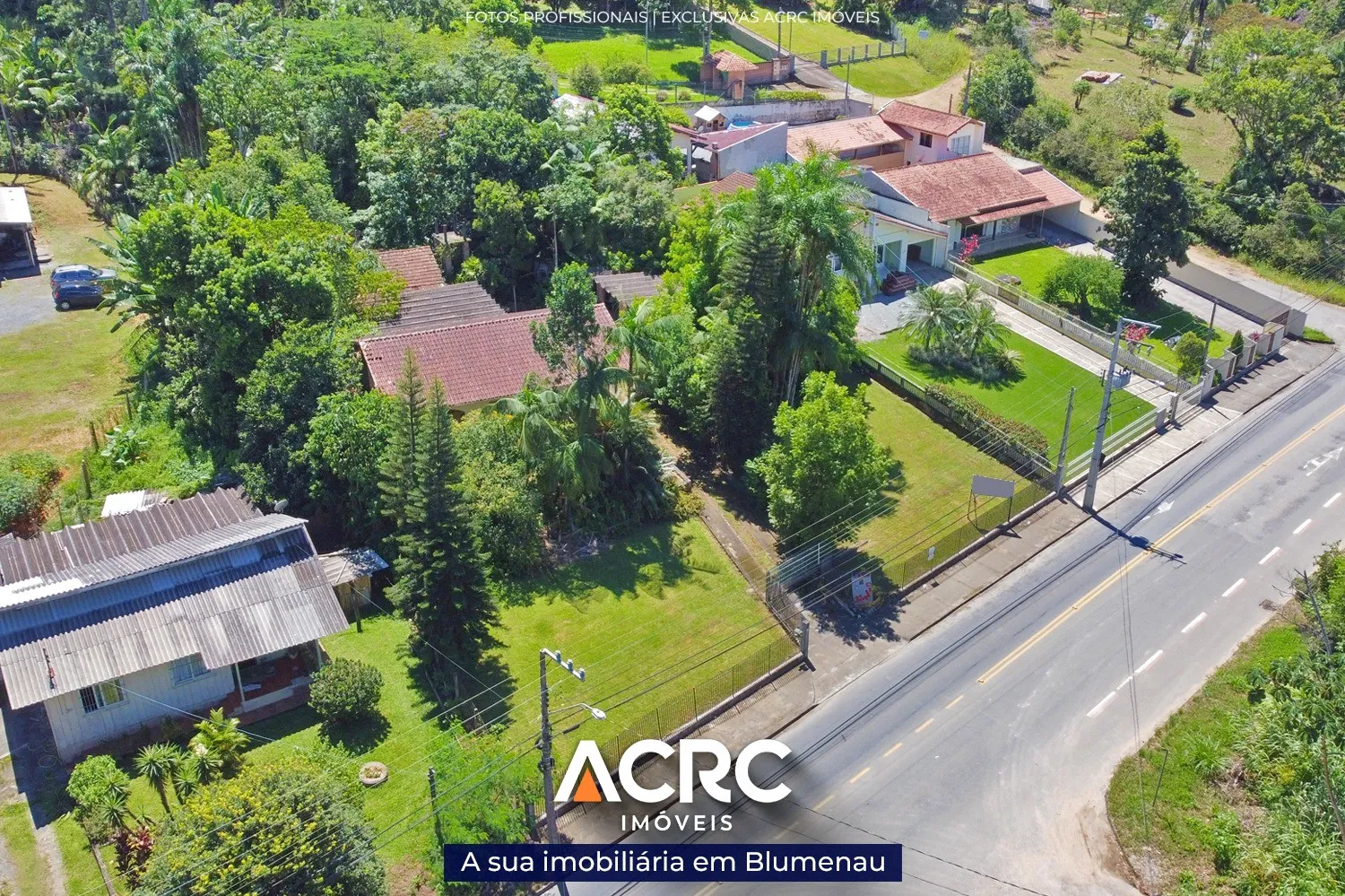 ACRC Imóveis - Terreno comercial/residencial com amplas dimensões para venda no Bairro Badenfurt — foto 2