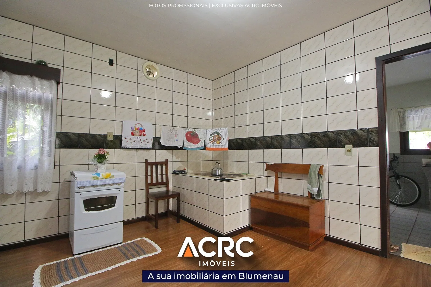 ACRC Imóveis - Casa com amplo terreno para venda no Bairro Itoupavazinha — foto 7
