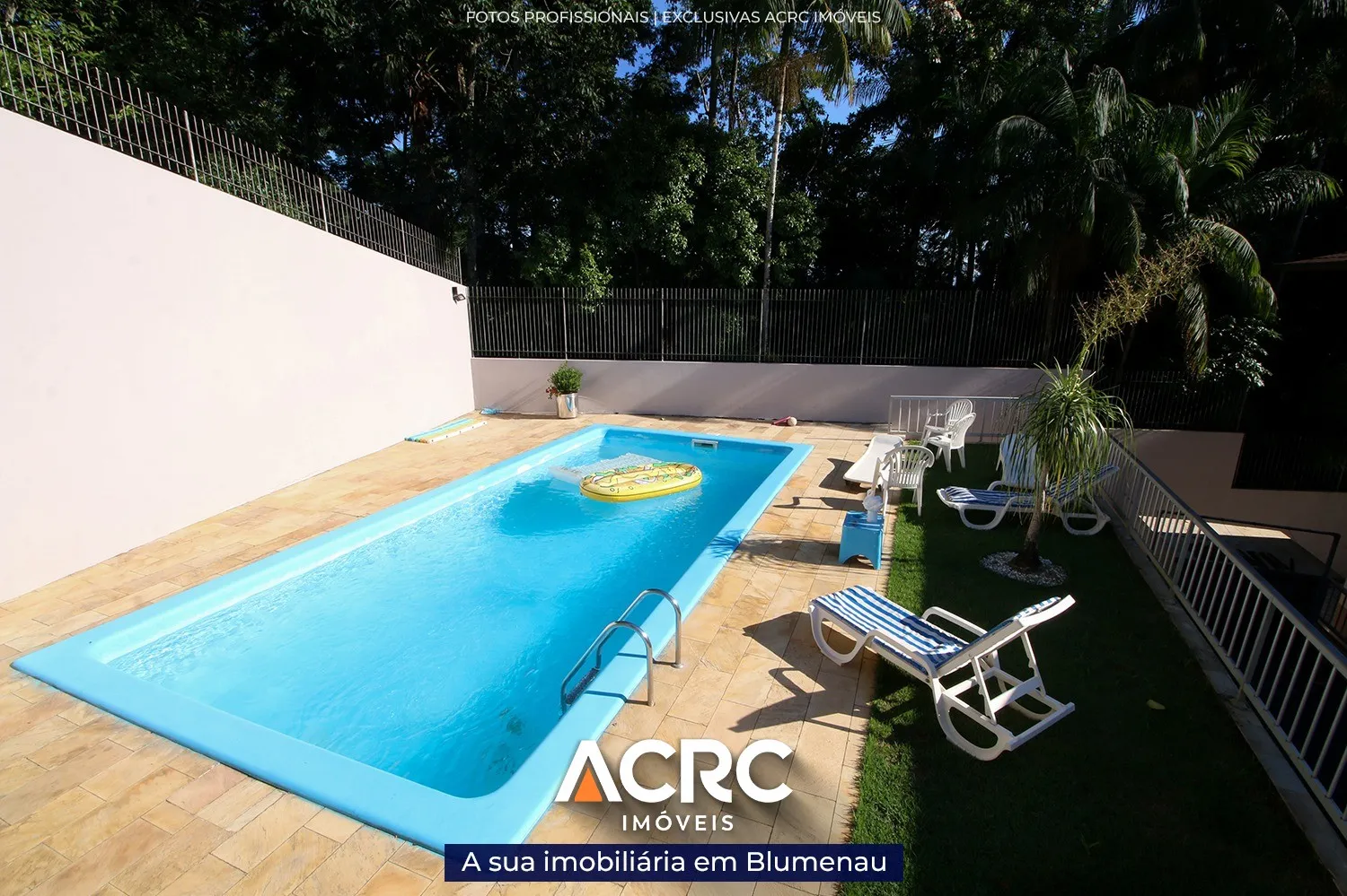 ACRC Imóveis - Casa semimobiliada com área de festas e churrasqueira para venda no Bairro Escola Agrícola — foto 2