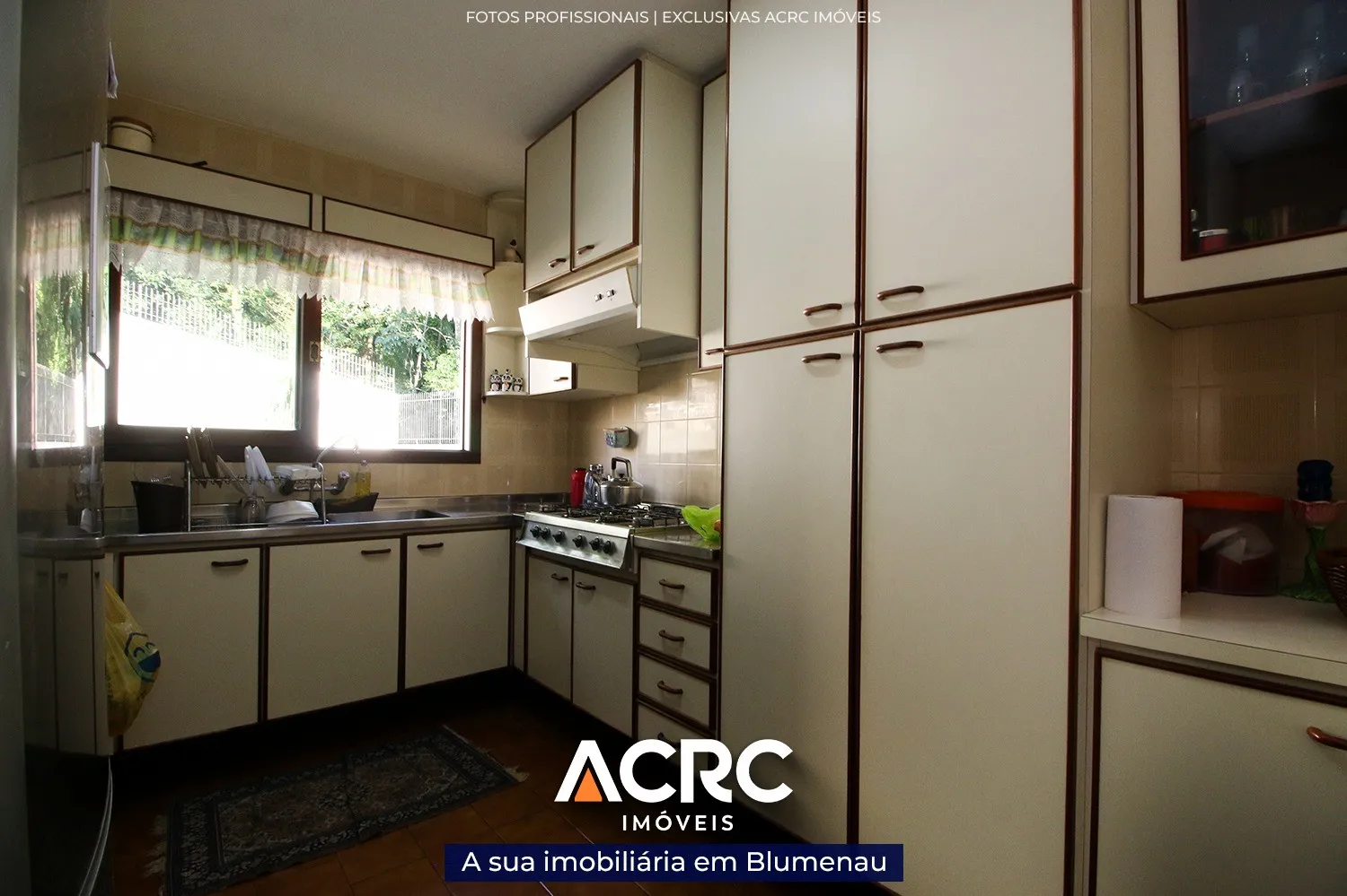 ACRC Imóveis - Casa semimobiliada com área de festas e churrasqueira para venda no Bairro Escola Agrícola — foto 6