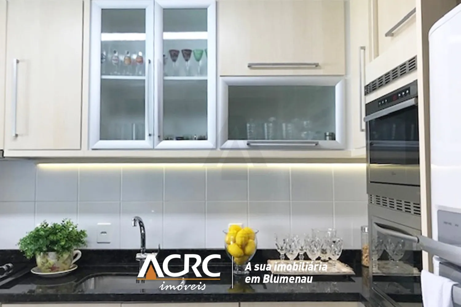 ACRC Imóveis - Apartamento com sacada integrada próximo a praia em Gravatá — foto 7
