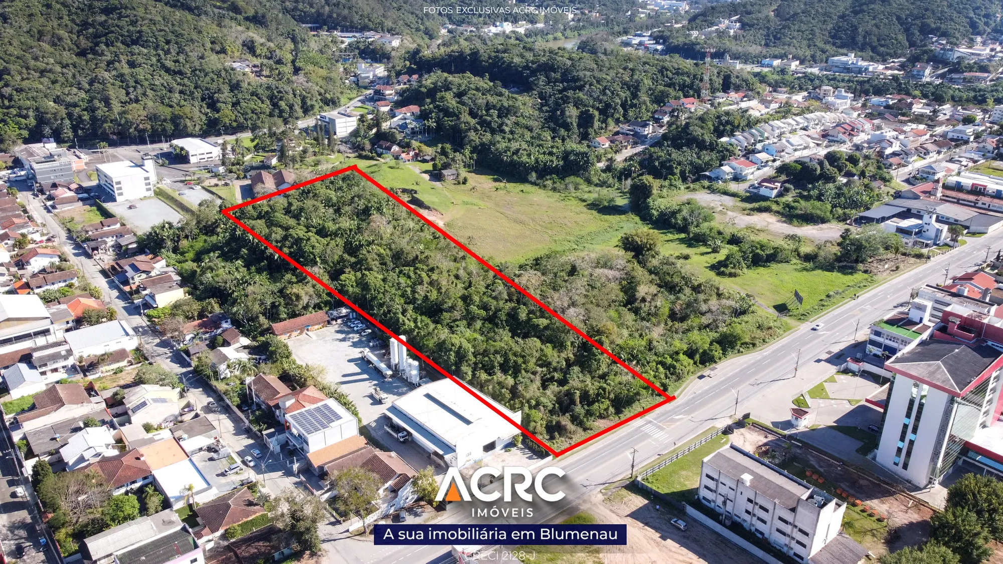 ACRC Imóveis - Terreno à Venda no bairro Vorstadt com 5.292,59 m - foto 1