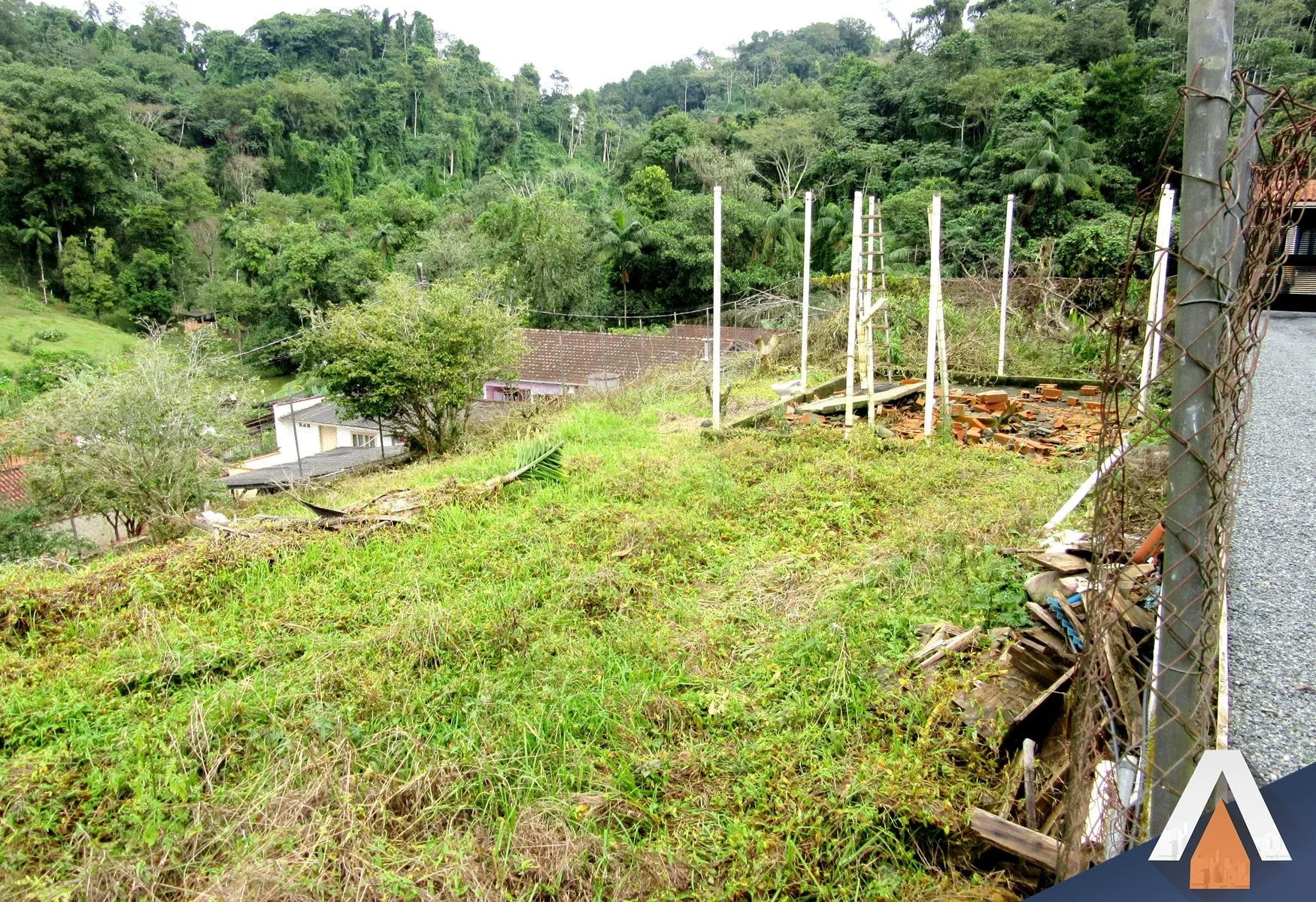 ACRC Imóveis - Terreno à venda no bairro Àgua Verde, com 532 m — foto 3