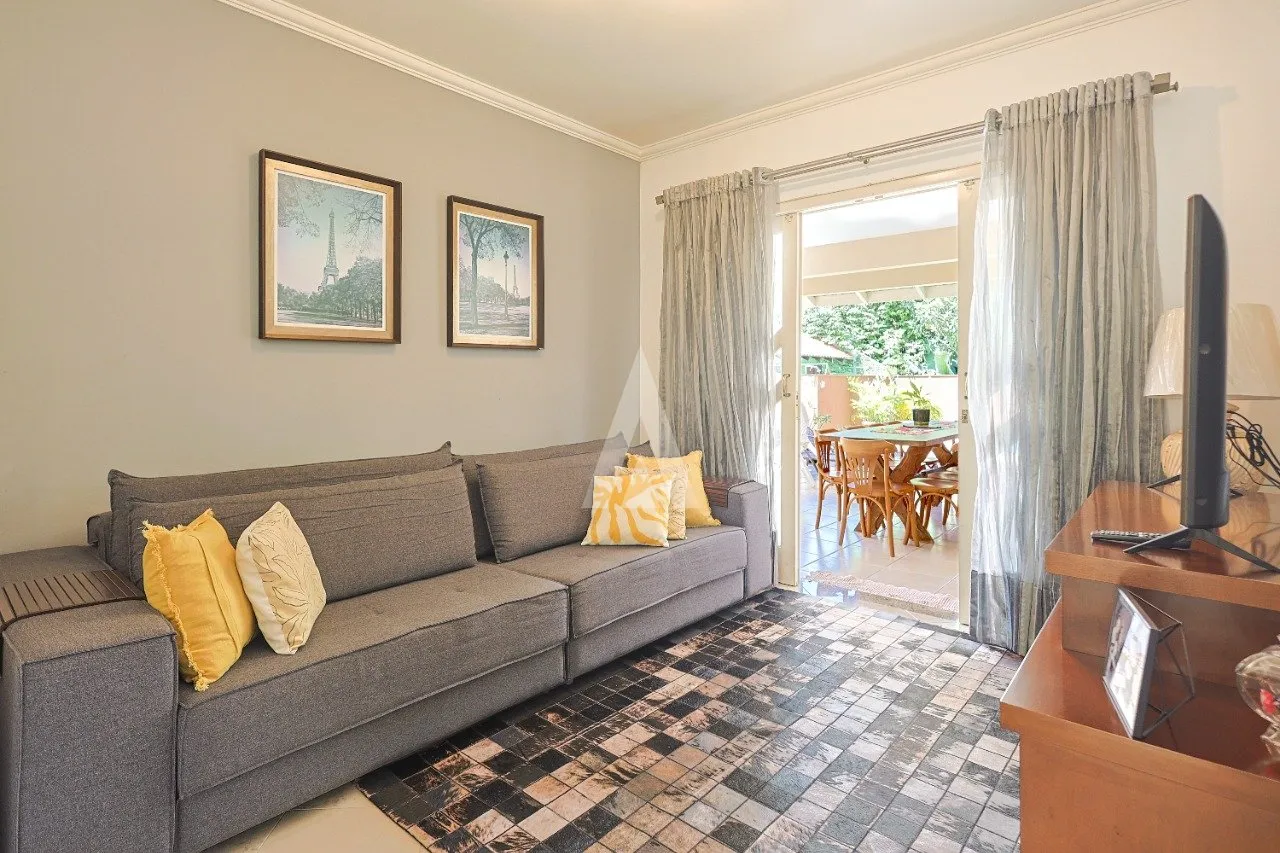 Casa com 2 suítes e 3 quartos à venda no bairro Santo Antônio em Joinville-SC por R$1.600.000,00. — foto 6