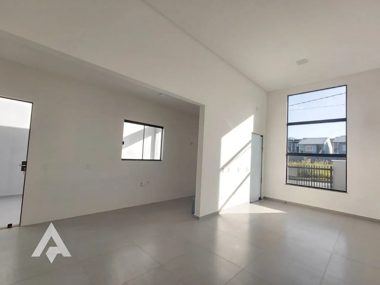 Casa com 3 dormitórios sendo uma suíte à venda por R$ 485.000,00 - Bairro Benedito - Indaial/SC — foto 3