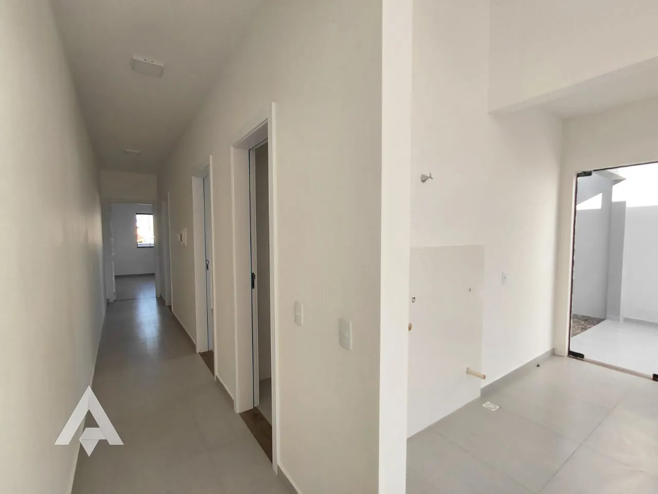 Casa com 3 dormitórios sendo uma suíte à venda por R$ 485.000,00 - Bairro Benedito - Indaial/SC — foto 7