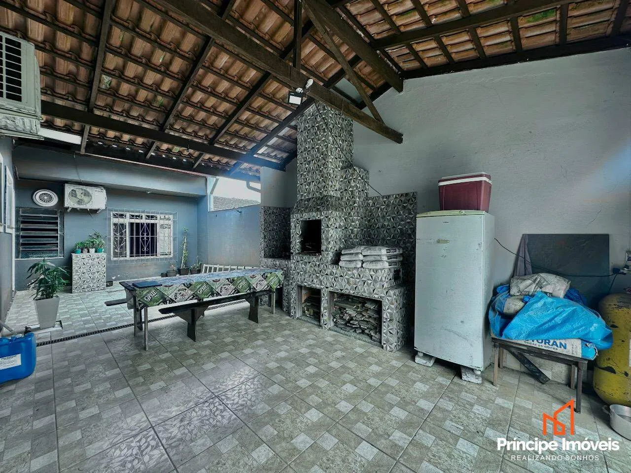 Casa com 3 quartos no Iririú em Joinville — foto 3