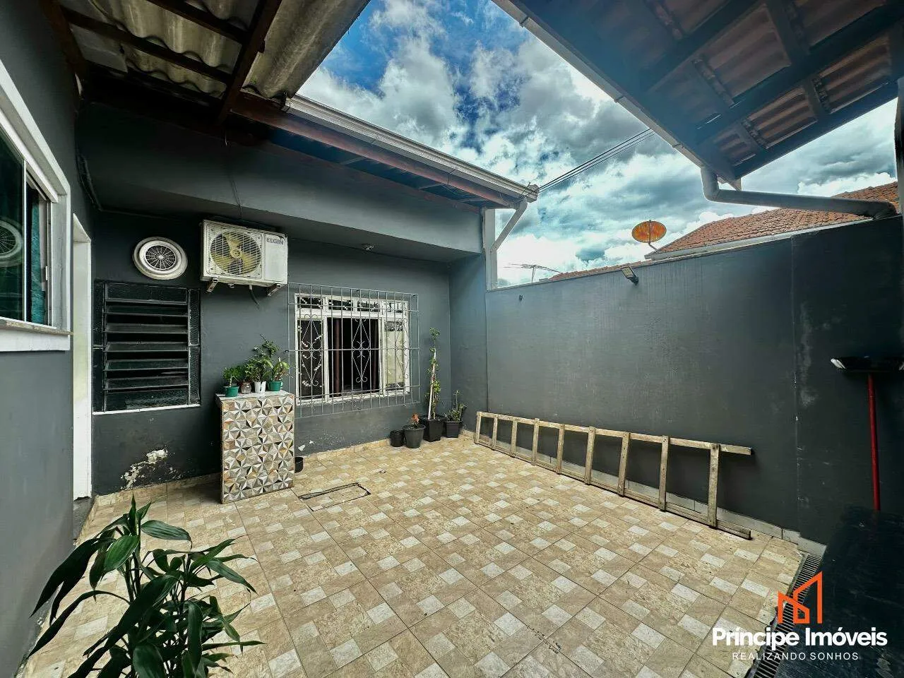 Casa com 3 quartos no Iririú em Joinville — foto 5