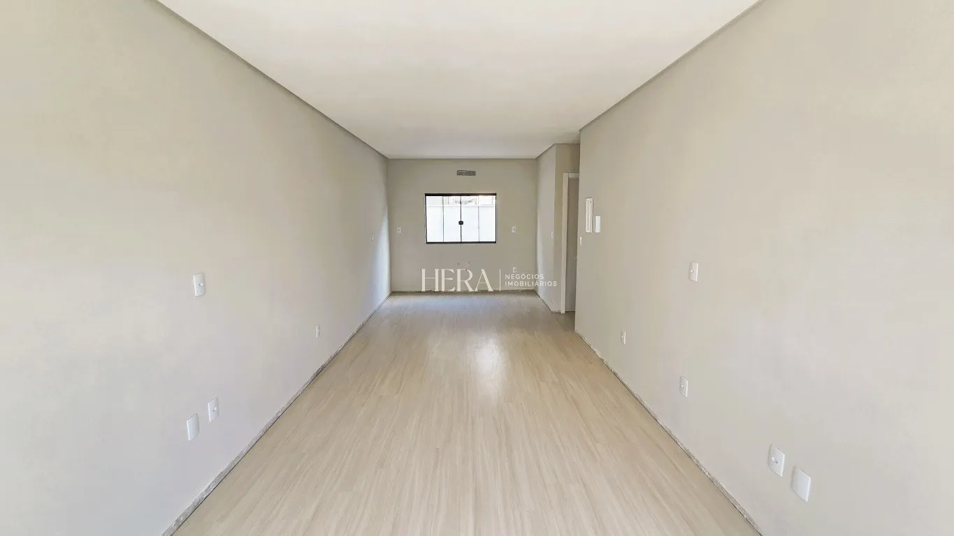 Sobrado tríplex, 2 suítes a venda no bairro Escola Agrícola. — foto 3