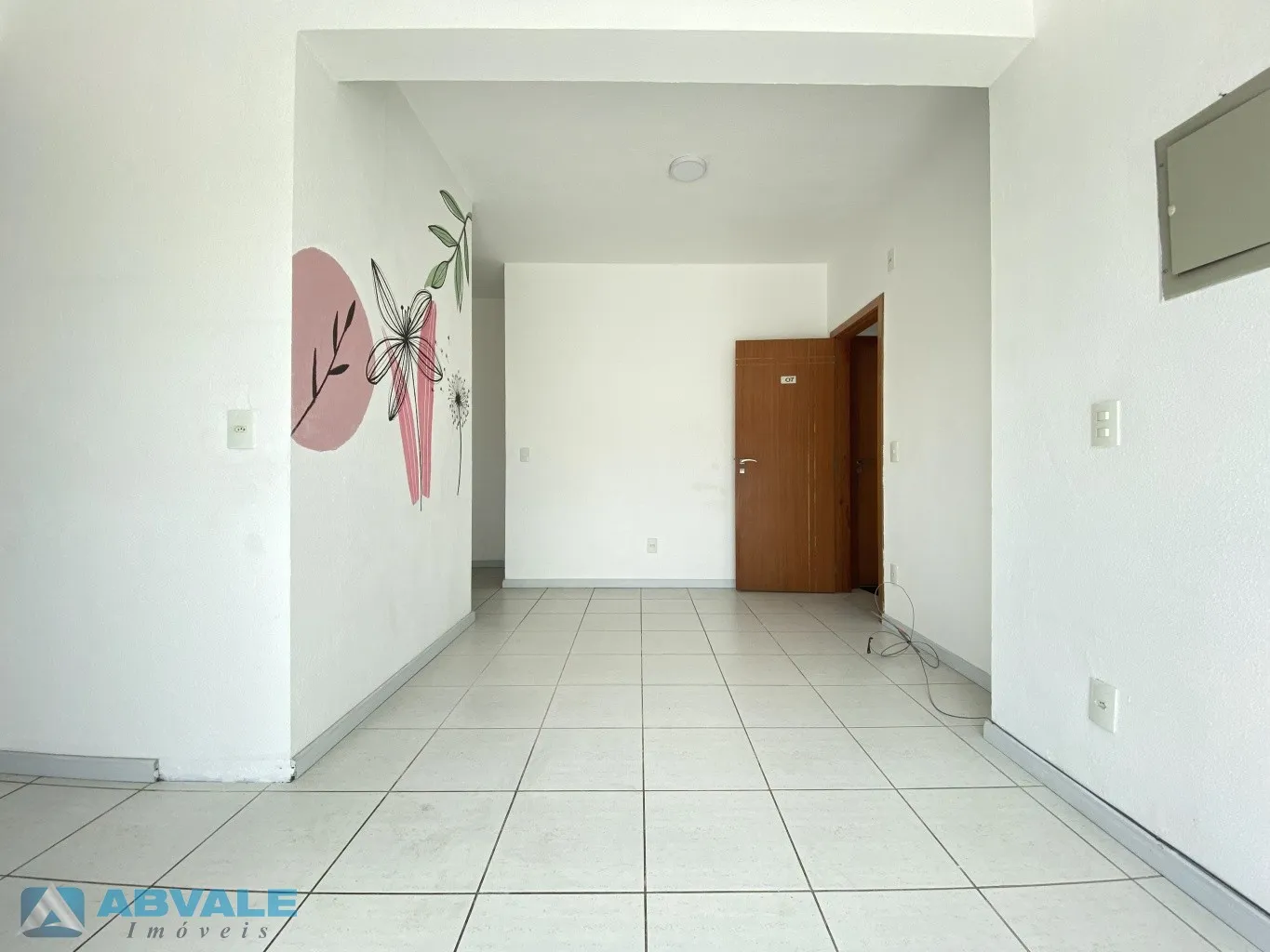 Apartamento para alugar no bairro Vila Nova em Blumenau, com 1 dormitório com ar-condicionado, amplo terraço com churrasqueira, 1 vaga coberta, em excelente localização e espaço privativo — foto 3