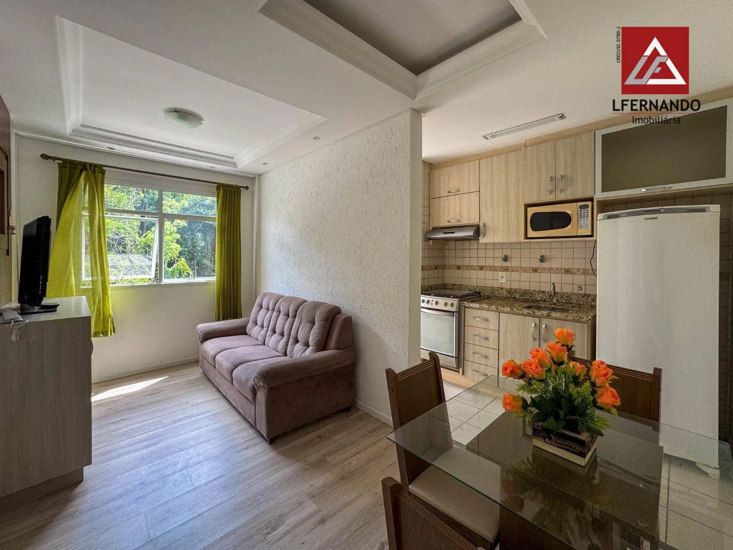 Apartamento mobiliado com 2 dormitórios à venda, 57 m por R$ 350.000 - Vila Nova - Blumenau/SC - foto 1