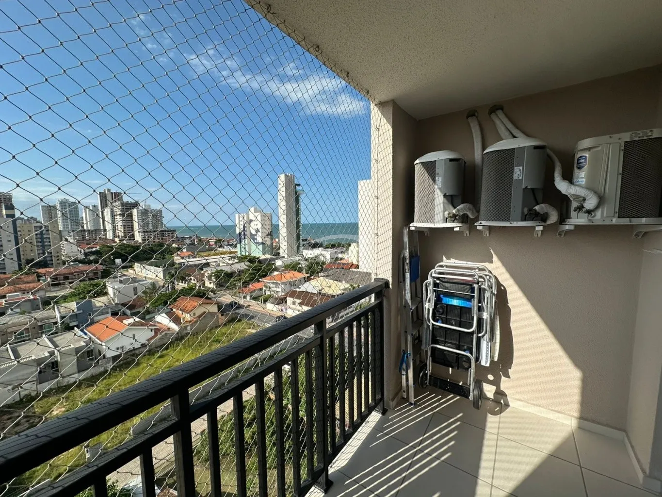 Apartamento com 2 dormitórios, a cerca de 240 metros do mar, no centro de Baln. Piçarras/SC (Cód. 23244) — foto 2