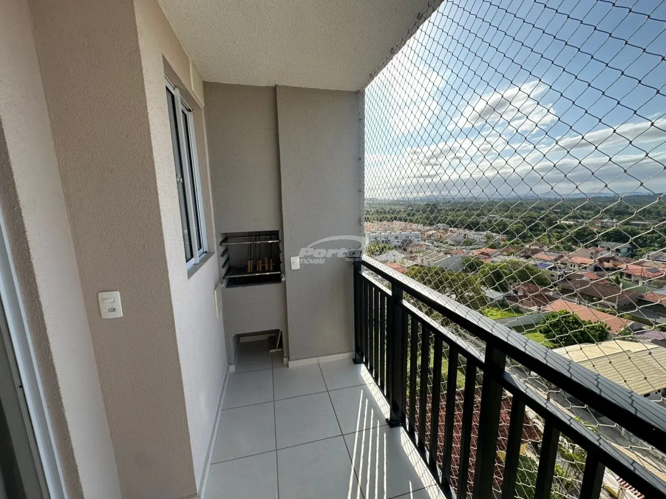 Apartamento com 2 dormitórios, a cerca de 240 metros do mar, no centro de Baln. Piçarras/SC (Cód. 23244) — foto 4