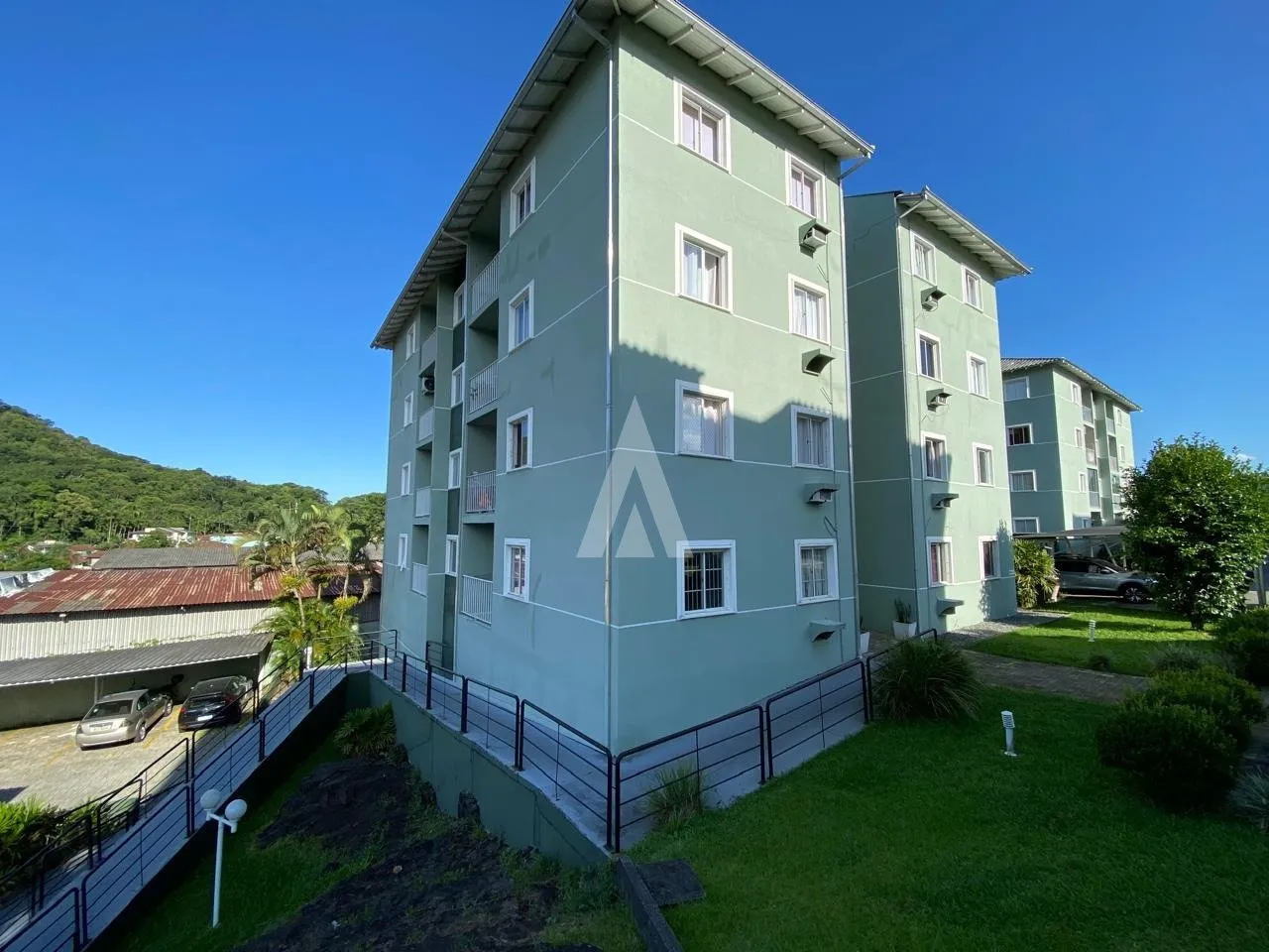 Apartamento com 3 quartos à venda no bairro Saguaçu em Joinville-SC por R$340.000,00. - foto 1