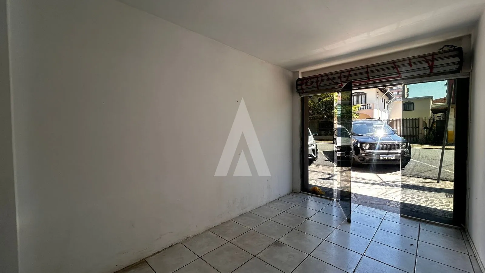 LOJA COM 16M NO CENTRO DA CIDADE, ESQUINA COM A DONA FRANCISCA — foto 5