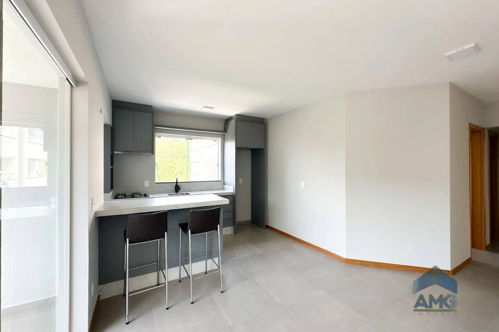 Apartamento com 2 dormitórios à venda, 66 m por R$ 420.000 - Boa Vista - Blumenau/SC — foto 2