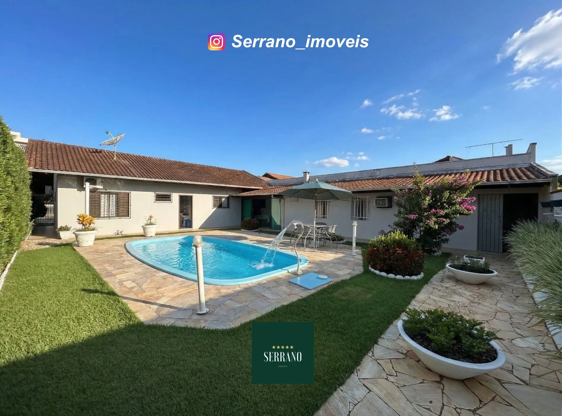 Casa com Piscina à venda — foto 4