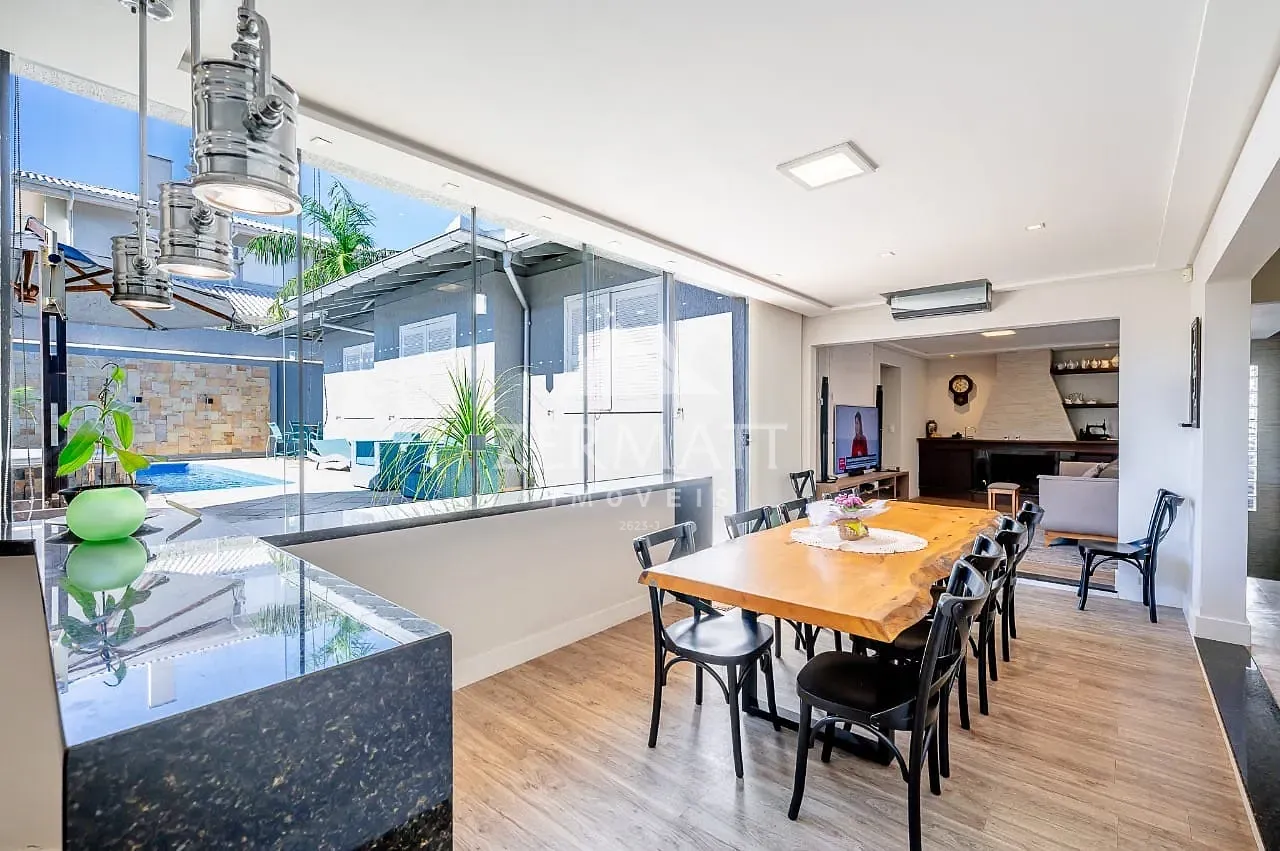 Casa · para alugar · 4 quartos · 264m² · Vorstadt, Blumenau