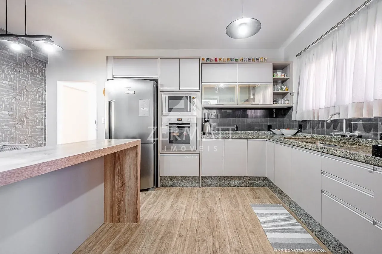 Casa · para alugar · 4 quartos · 264m² · Vorstadt, Blumenau