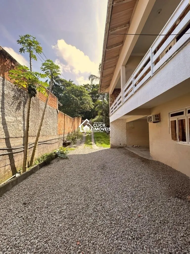 Casa com 5 dormitórios à venda no bairro Coloninha em Gaspar/SC - foto 1