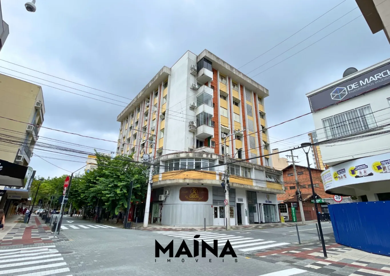 Apartamento à Venda no Edifício Kennedy com 73,07m2 área privativa - Excelente Localização no Centro - foto 1