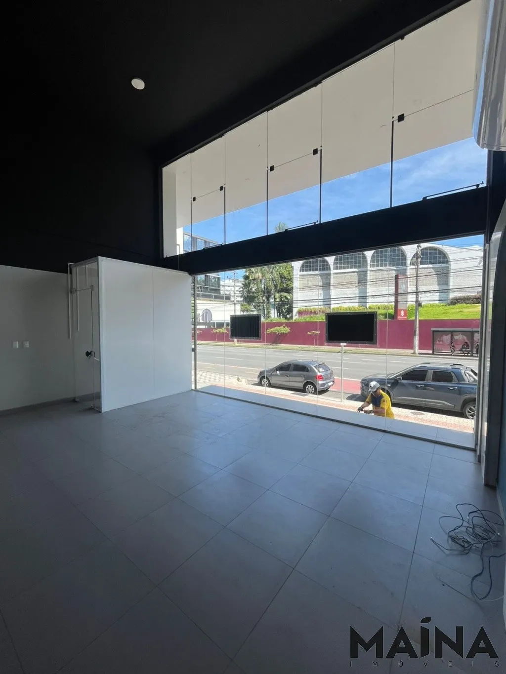 Sala comercial disponível para locação em localização estratégica no centro de Blumenau, na Rua Sete de Setembro, no Condomínio W. Rodacki. — foto 3