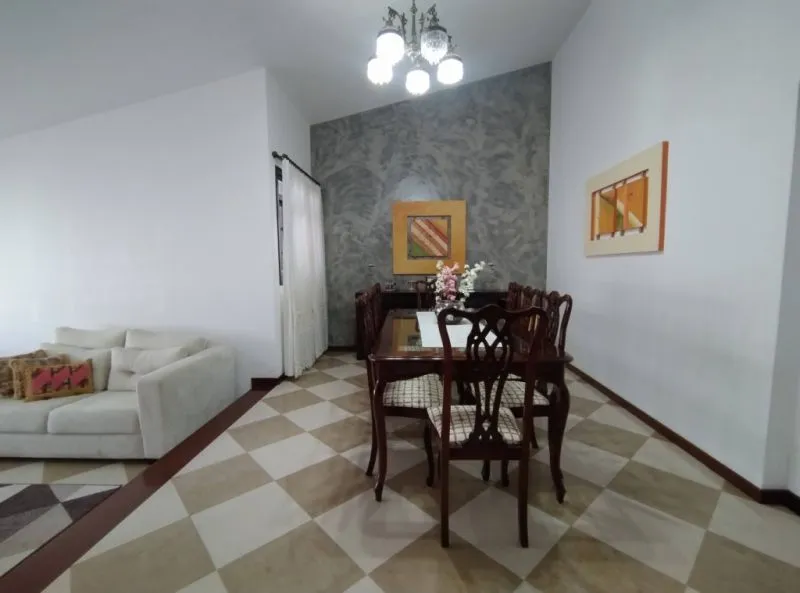 EXCLUSIVO - Residência alto padrão localizada no loteamento Champs Elyséess, a apenas 10 minutos do Centro. Confira! — foto 6