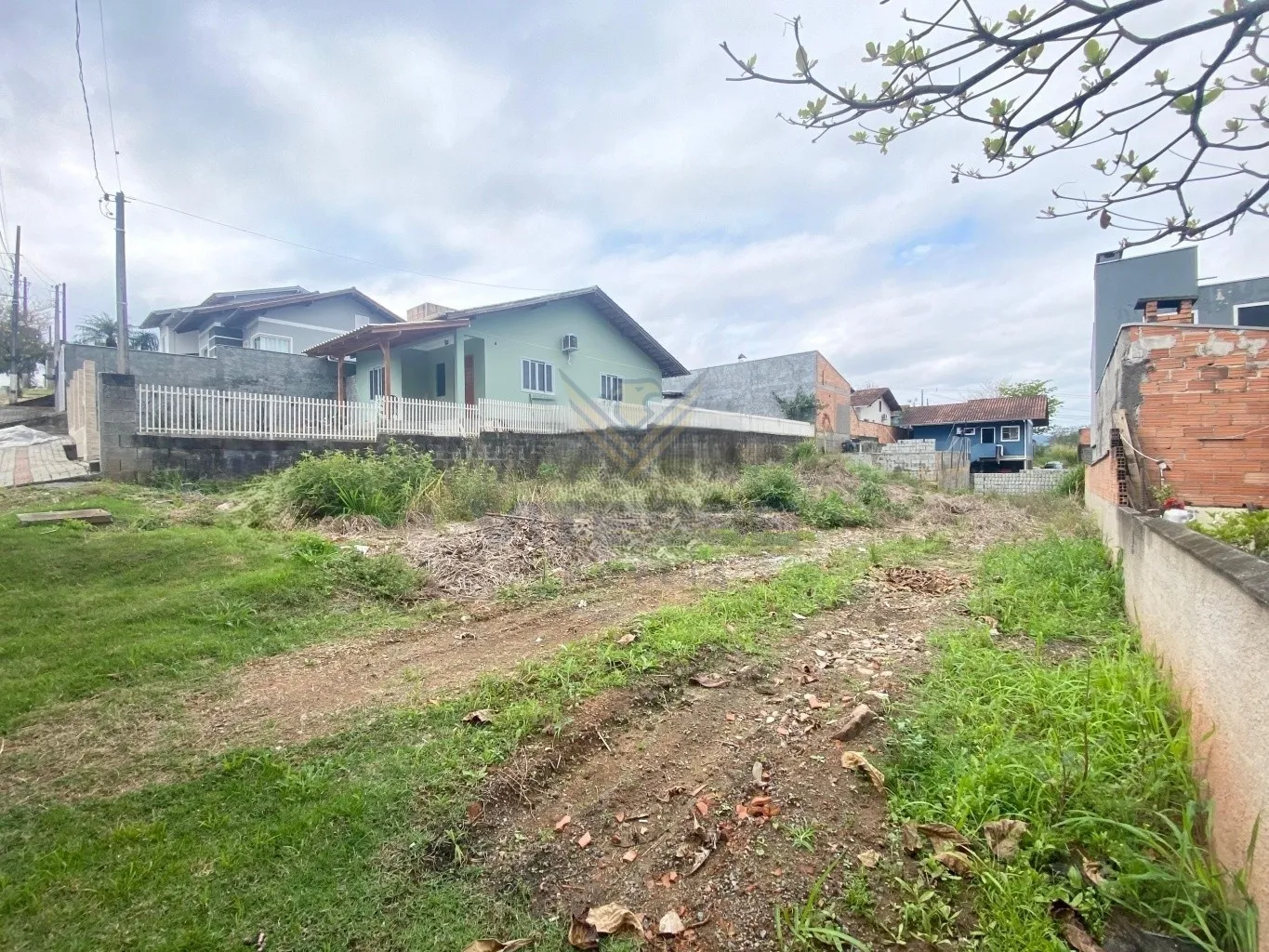 Terreno residencial - foto 1