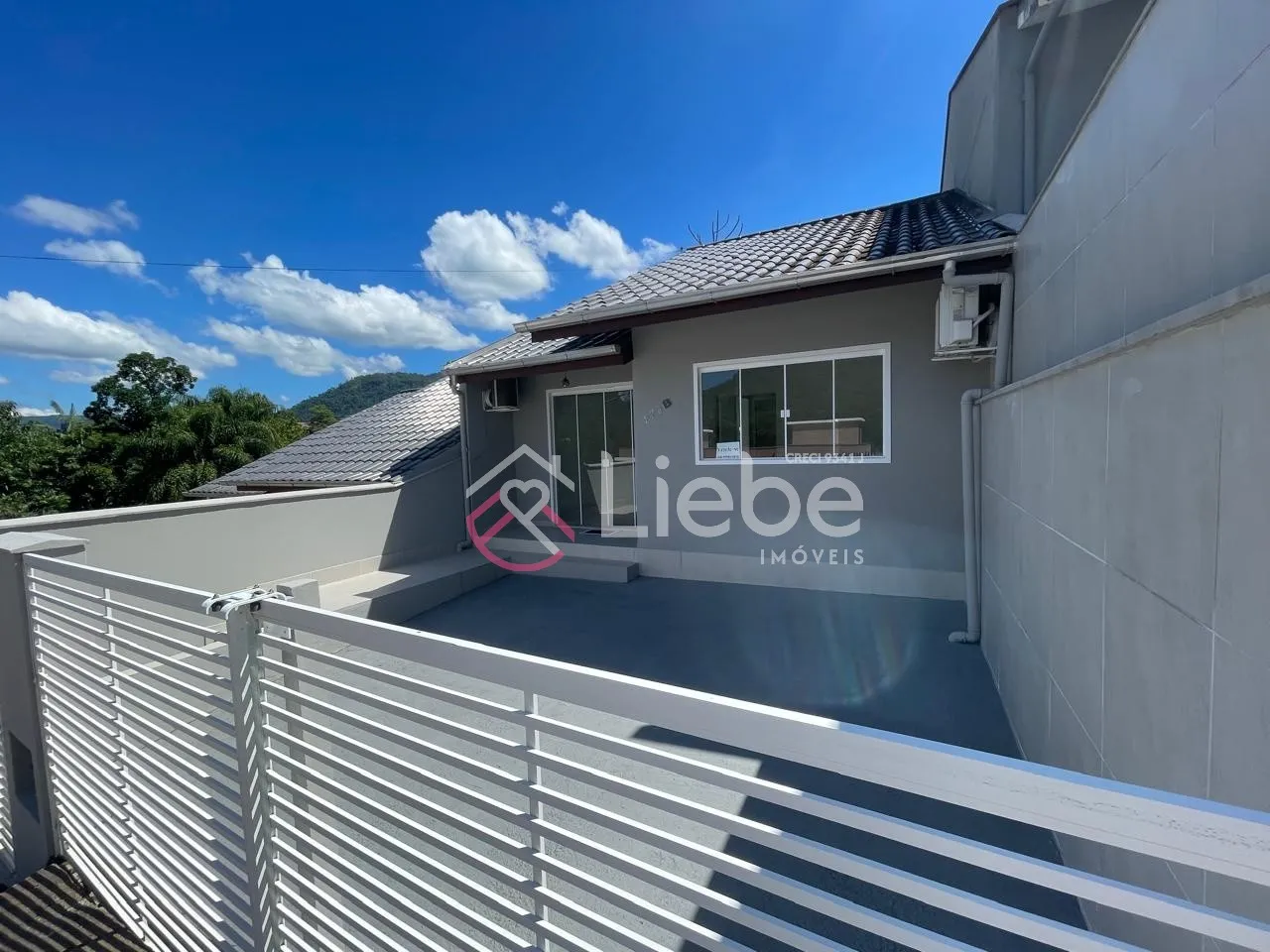 Excelente imóvel em condomínio no Bairro Centro na cidade de Pomerode com 84,65m de área privativa num terreno com 156,81m de uso exclusivo. - foto 1