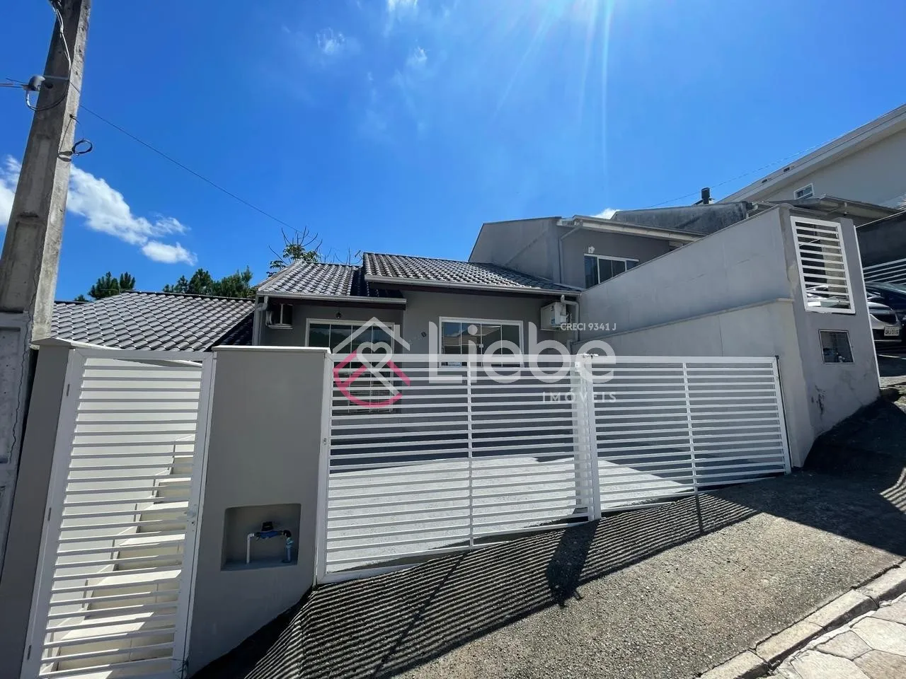 Excelente imóvel em condomínio no Bairro Centro na cidade de Pomerode com 84,65m de área privativa num terreno com 156,81m de uso exclusivo. — foto 4