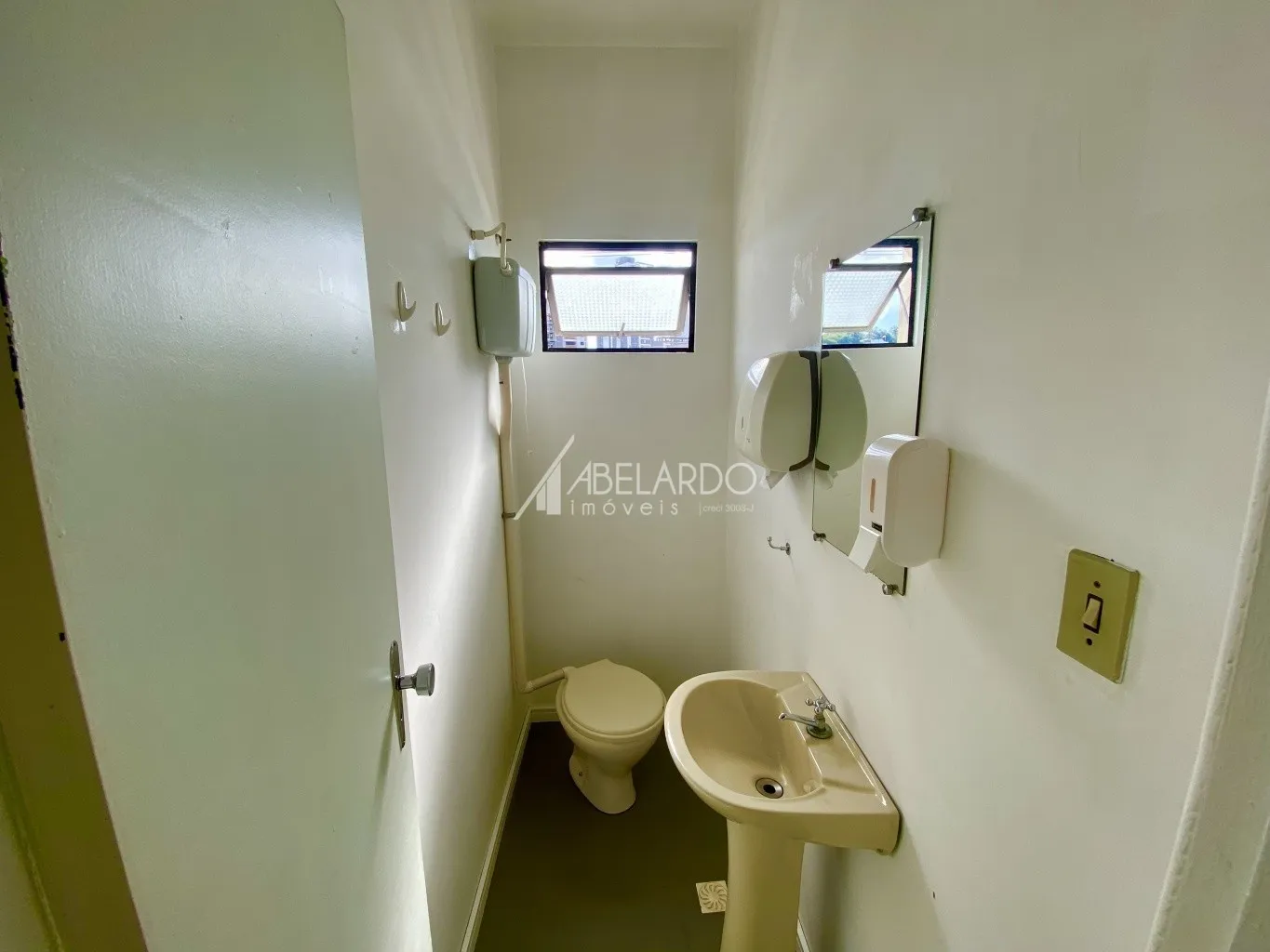 SALA COMERCIAL LOCALIZADA NO BAIRRO VELHA, EM BLUMENAU — foto 6