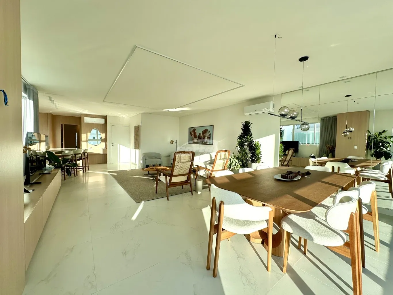 Cobertura mobiliada com 4 dormitórios, sendo 2 suítes no bairro Itacolomi em Balneário Piçarras/SC (Cód. 22610) — foto 3